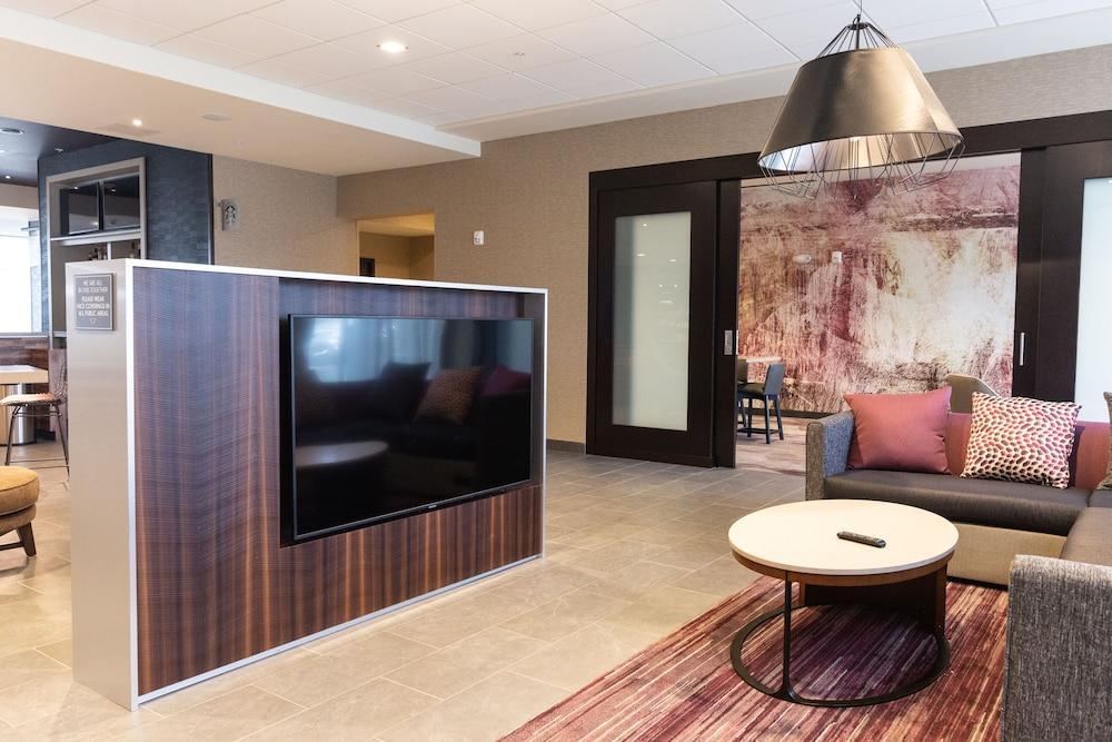Courtyard By Marriott Картърсвил Екстериор снимка