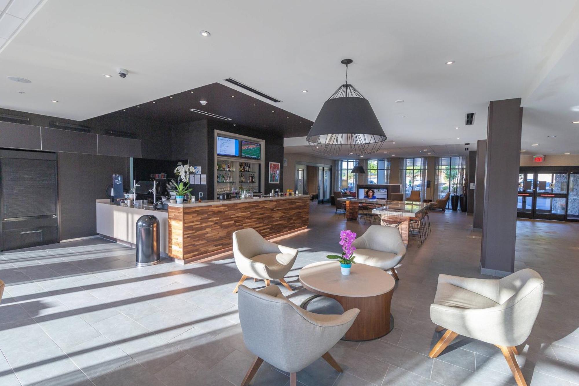 Courtyard By Marriott Картърсвил Екстериор снимка