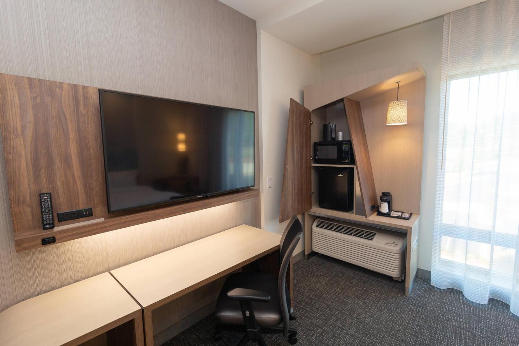 Courtyard By Marriott Картърсвил Екстериор снимка